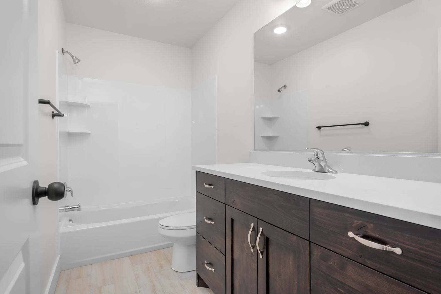 *Finished home photos are representational images only. See sales agent for details.