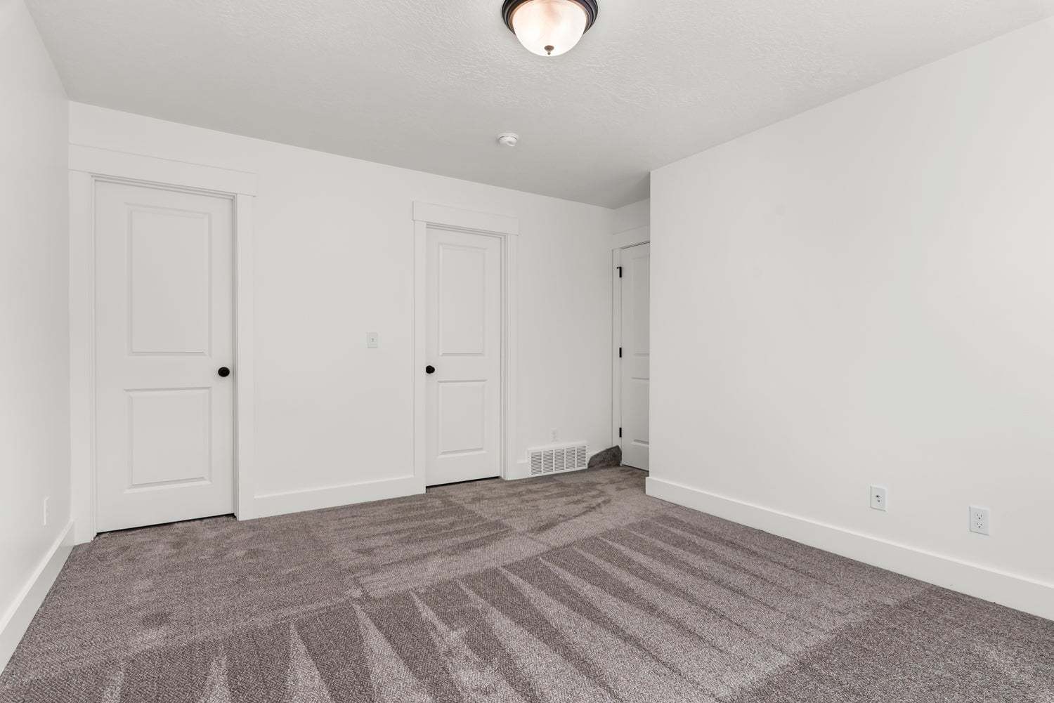 *Finished home photos are representational images only. See sales agent for details.