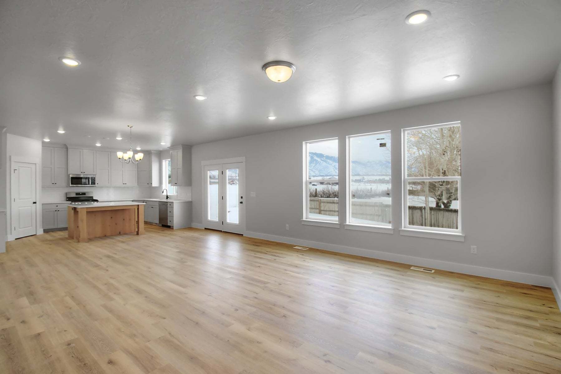 *Finished home photos are representational images only. See sales agent for details.