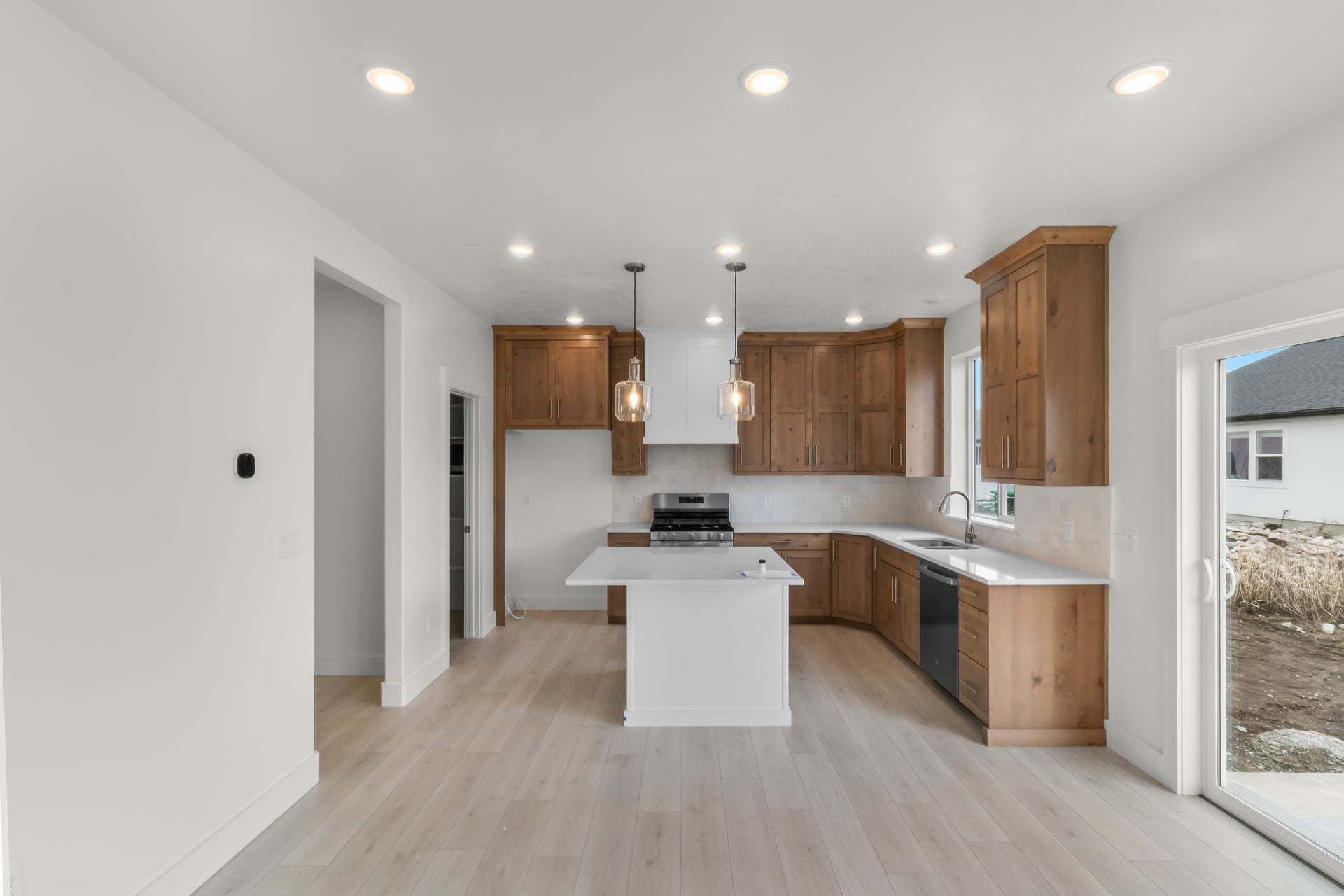 *Finished home photos are representational images only. See sales agent for details.