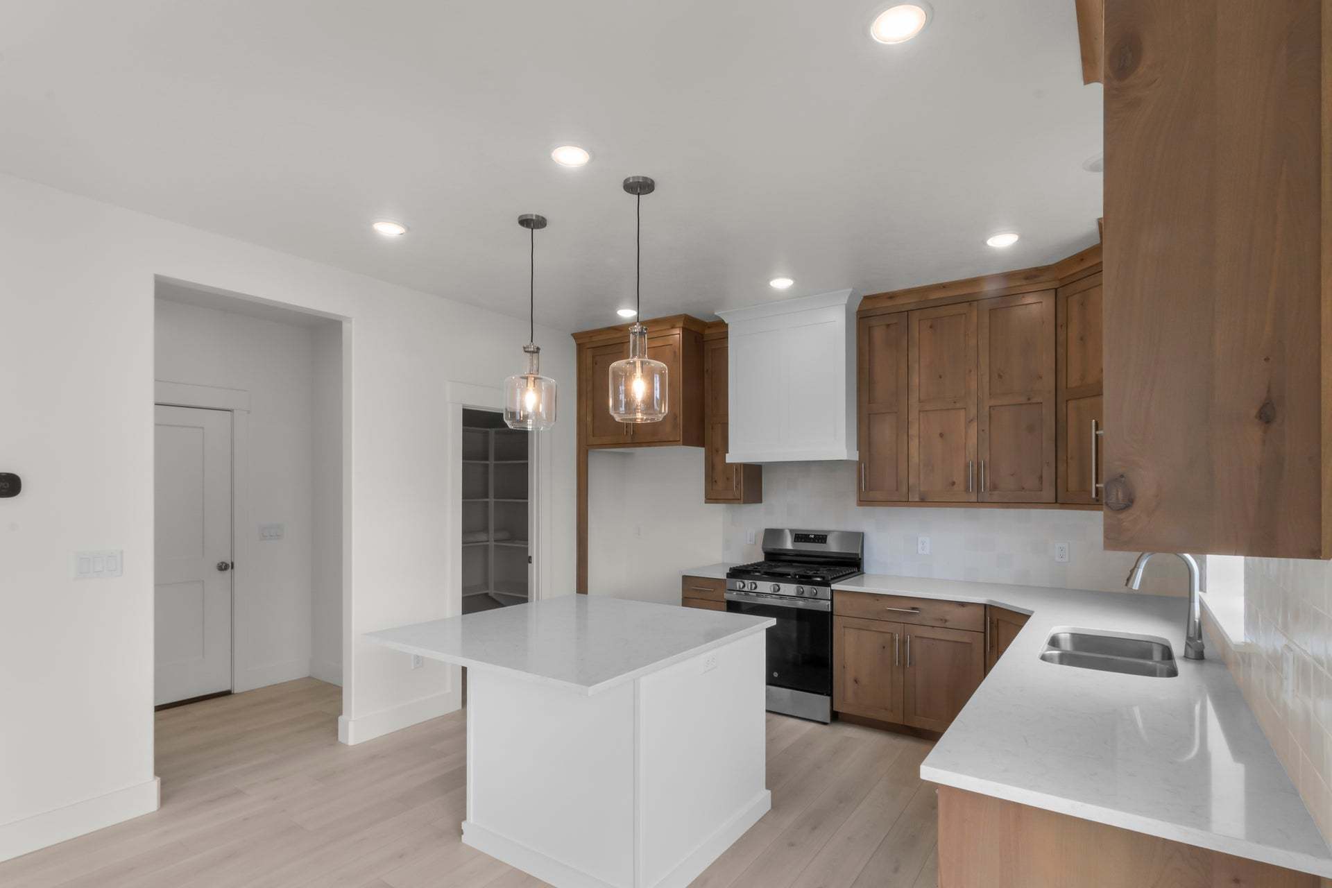 *Finished home photos are representational images only. See sales agent for details.
