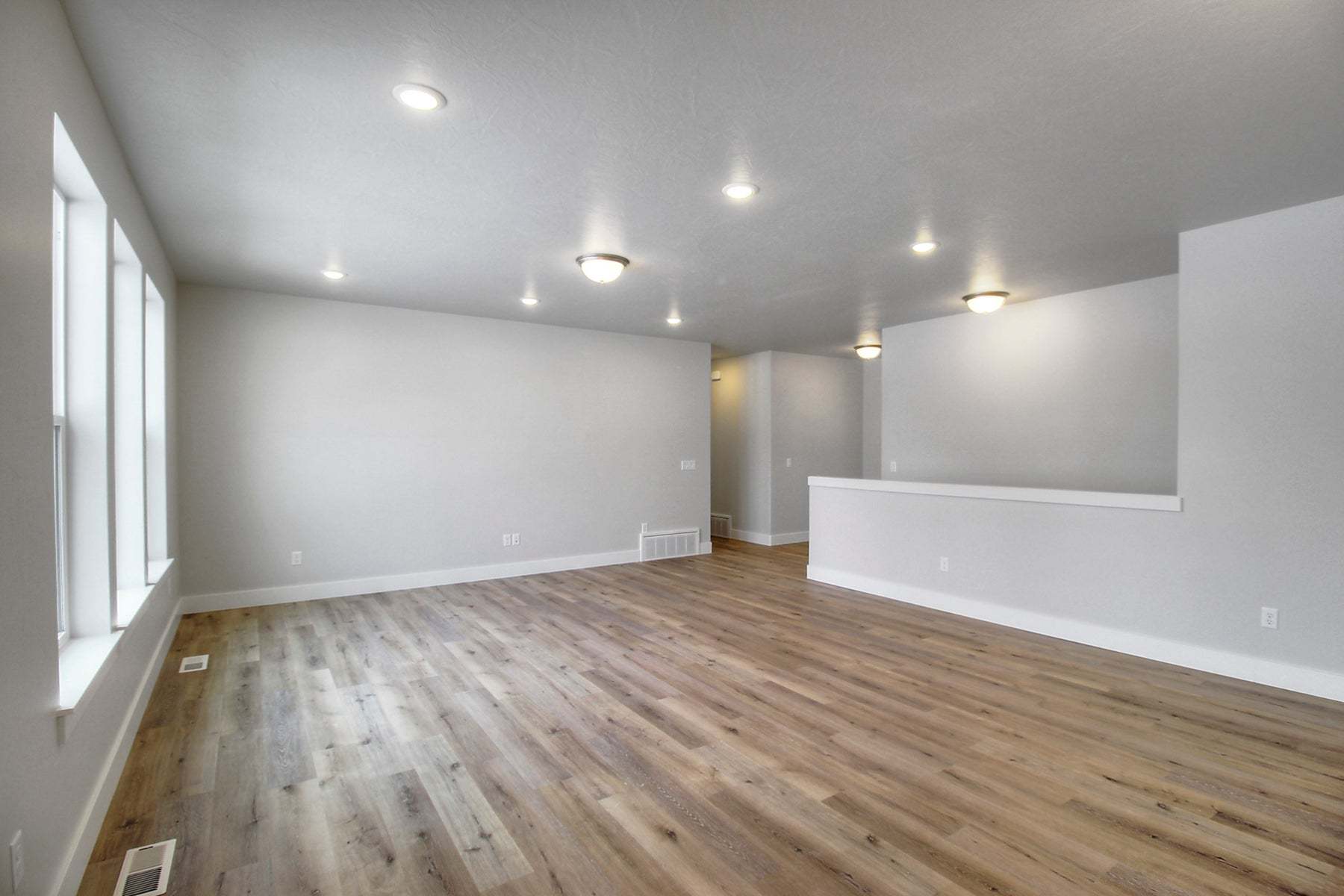 *Finished home photos are representational images only. See sales agent for details.