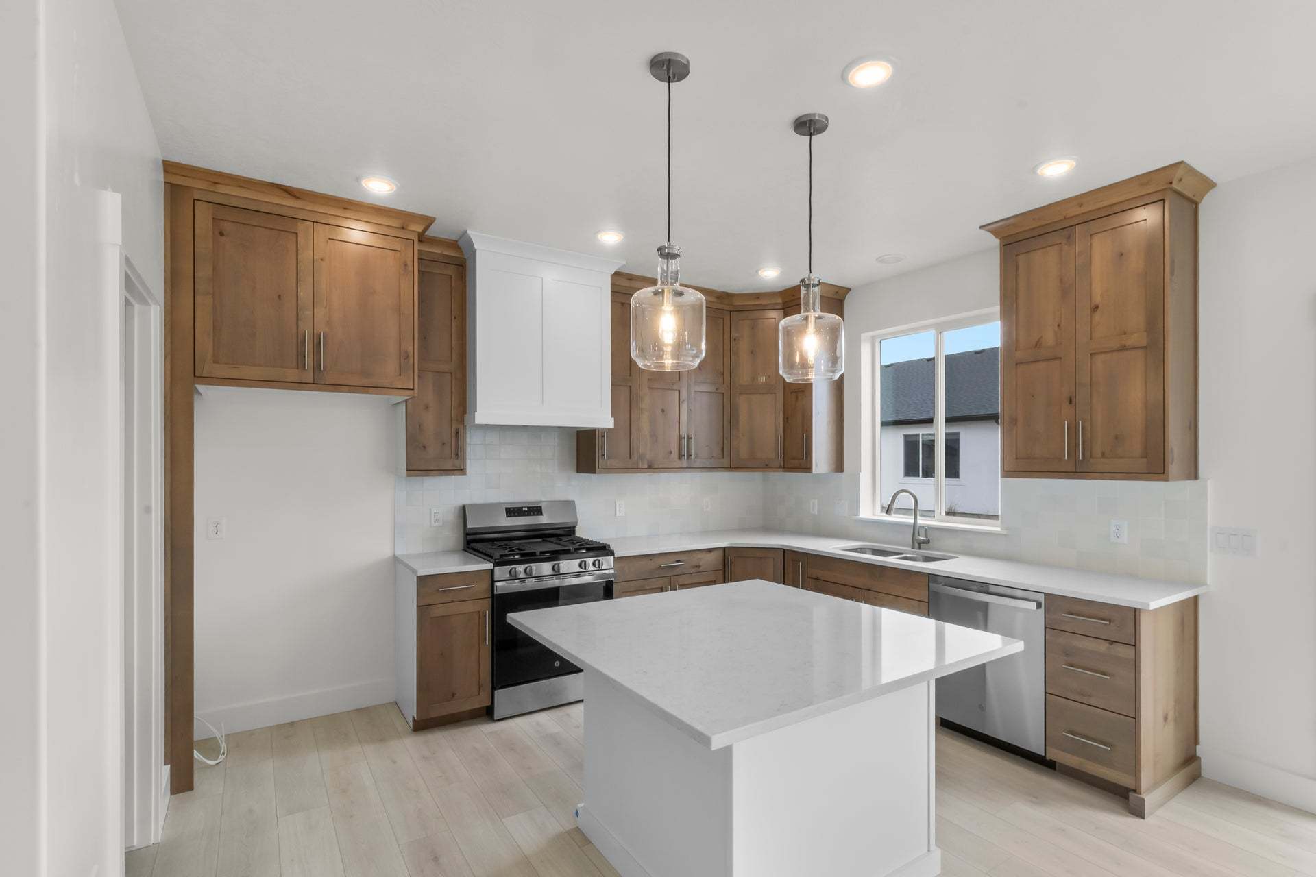 *Finished home photos are representational images only. See sales agent for details.