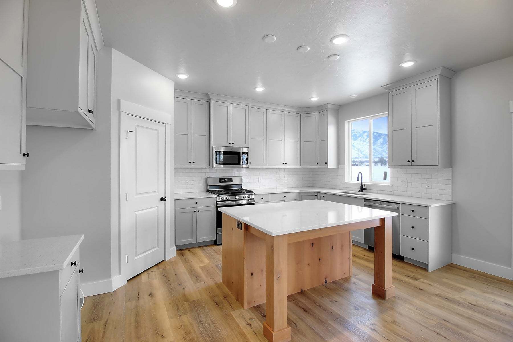 *Finished home photos are representational images only. See sales agent for details.