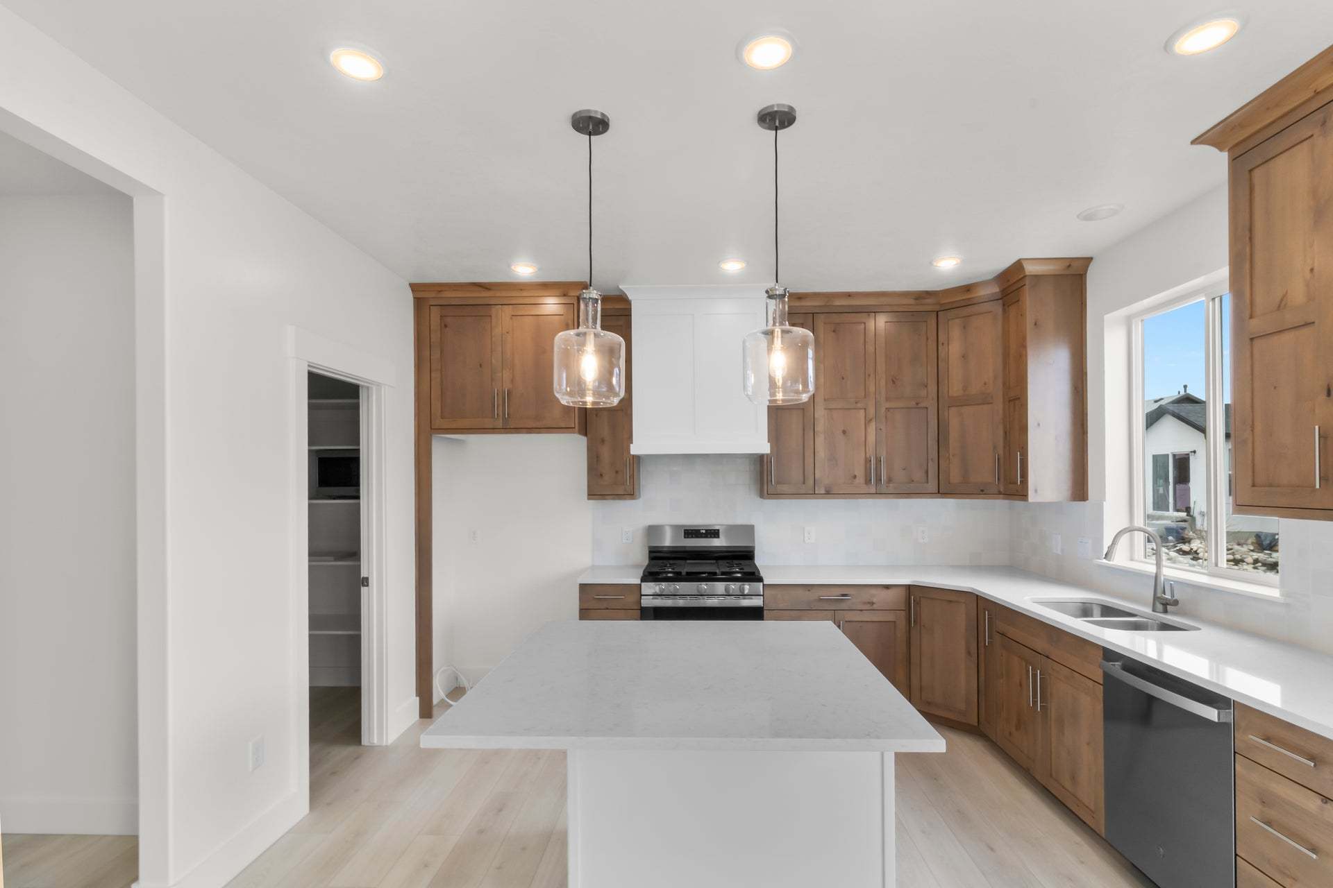*Finished home photos are representational images only. See sales agent for details.