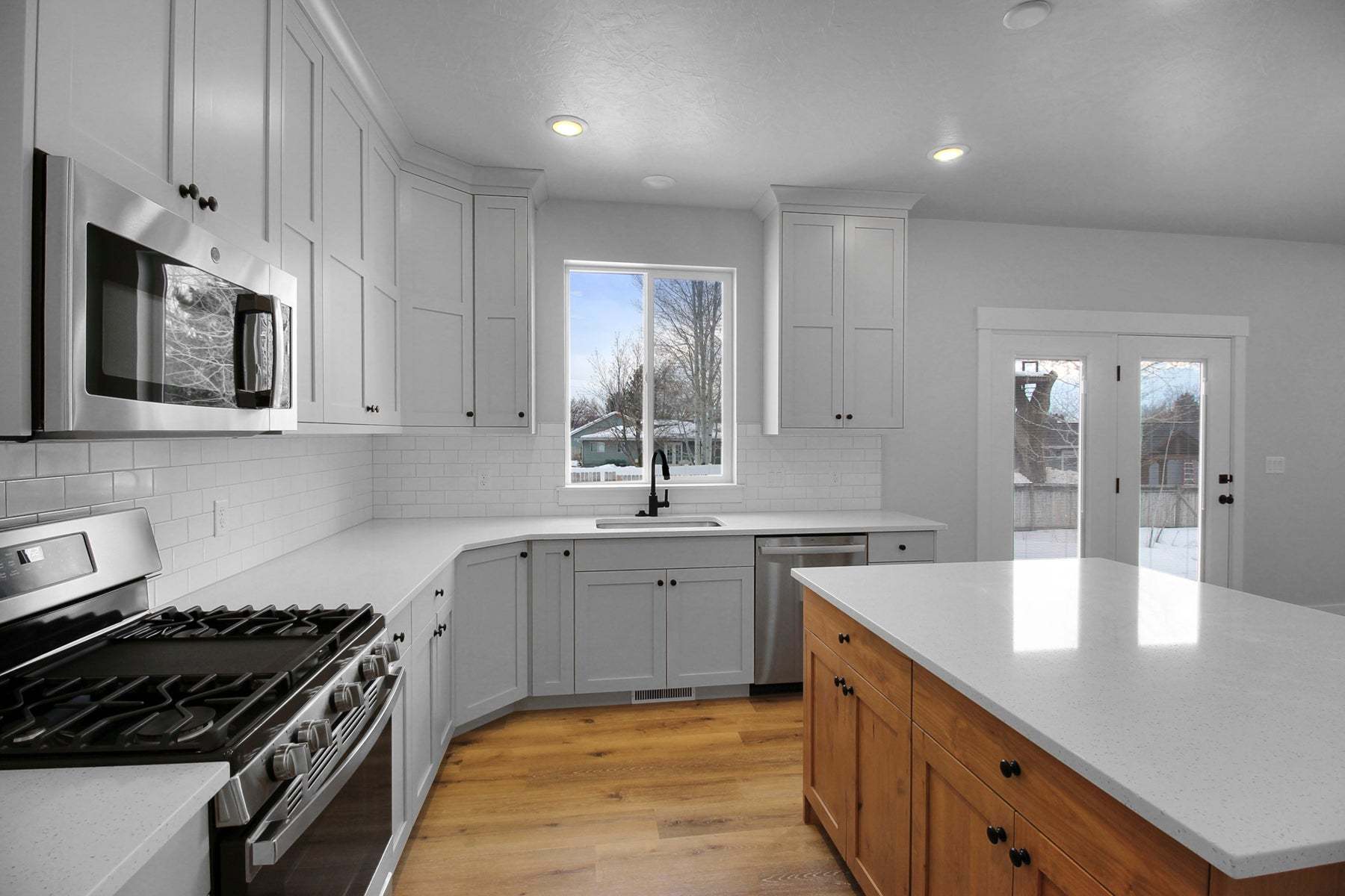 *Finished home photos are representational images only. See sales agent for details.