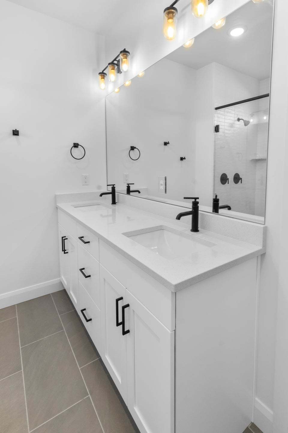 *Photo not representational of selections, only the floor plan. Contact agent for details*