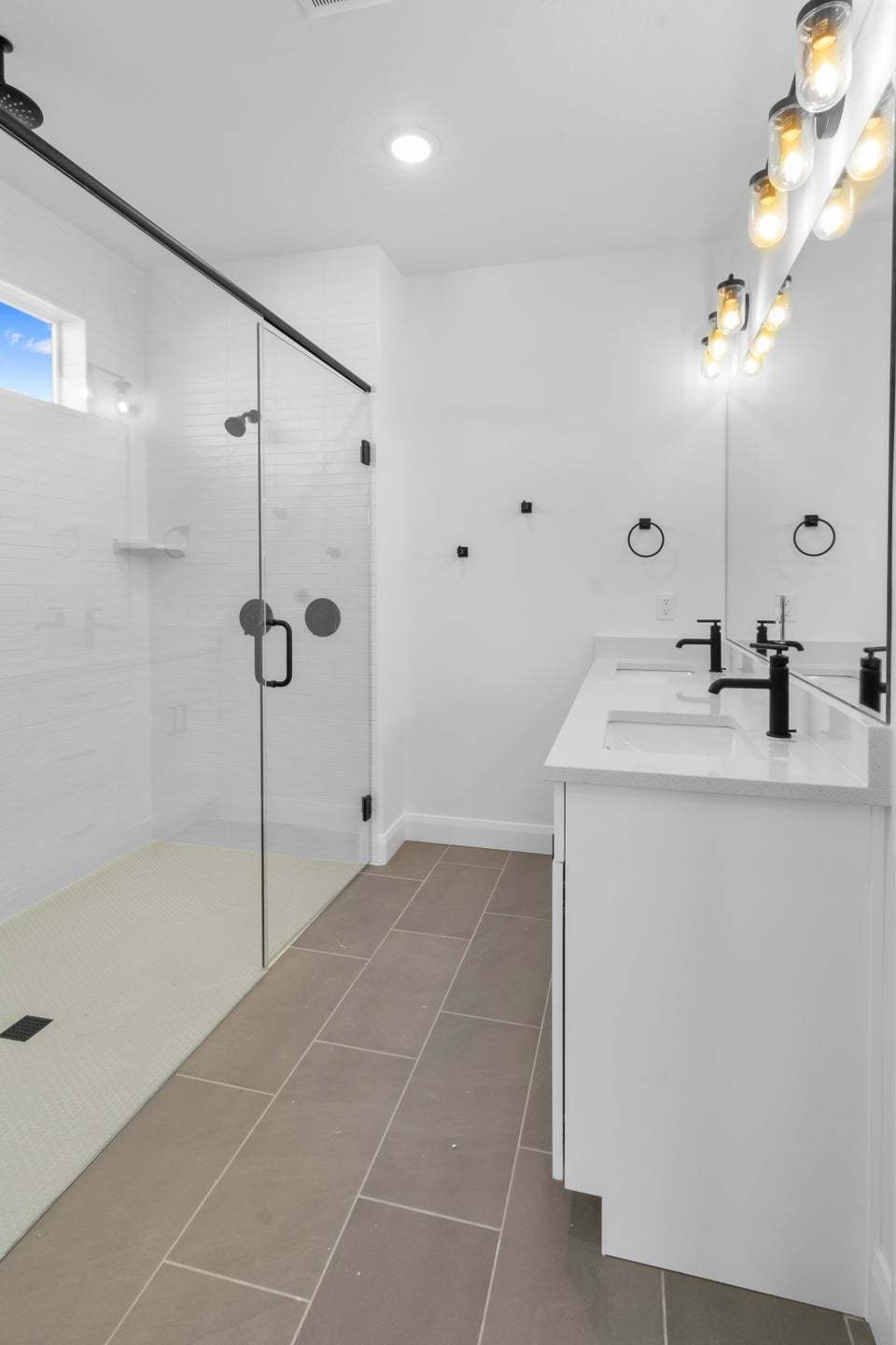 *Photo not representational of selections, only the floor plan. Contact agent for details*