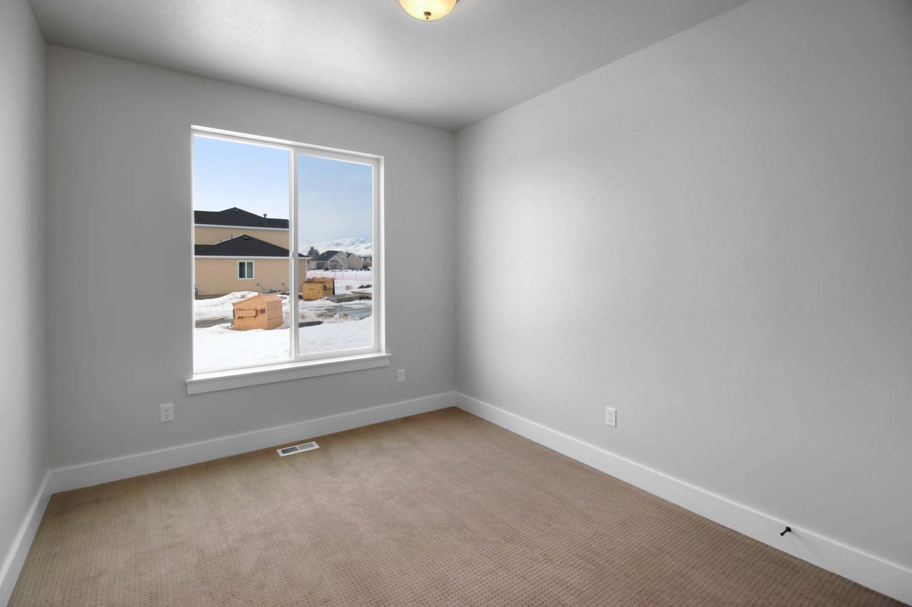 *Finished home photos are representational images only. See sales agent for details.