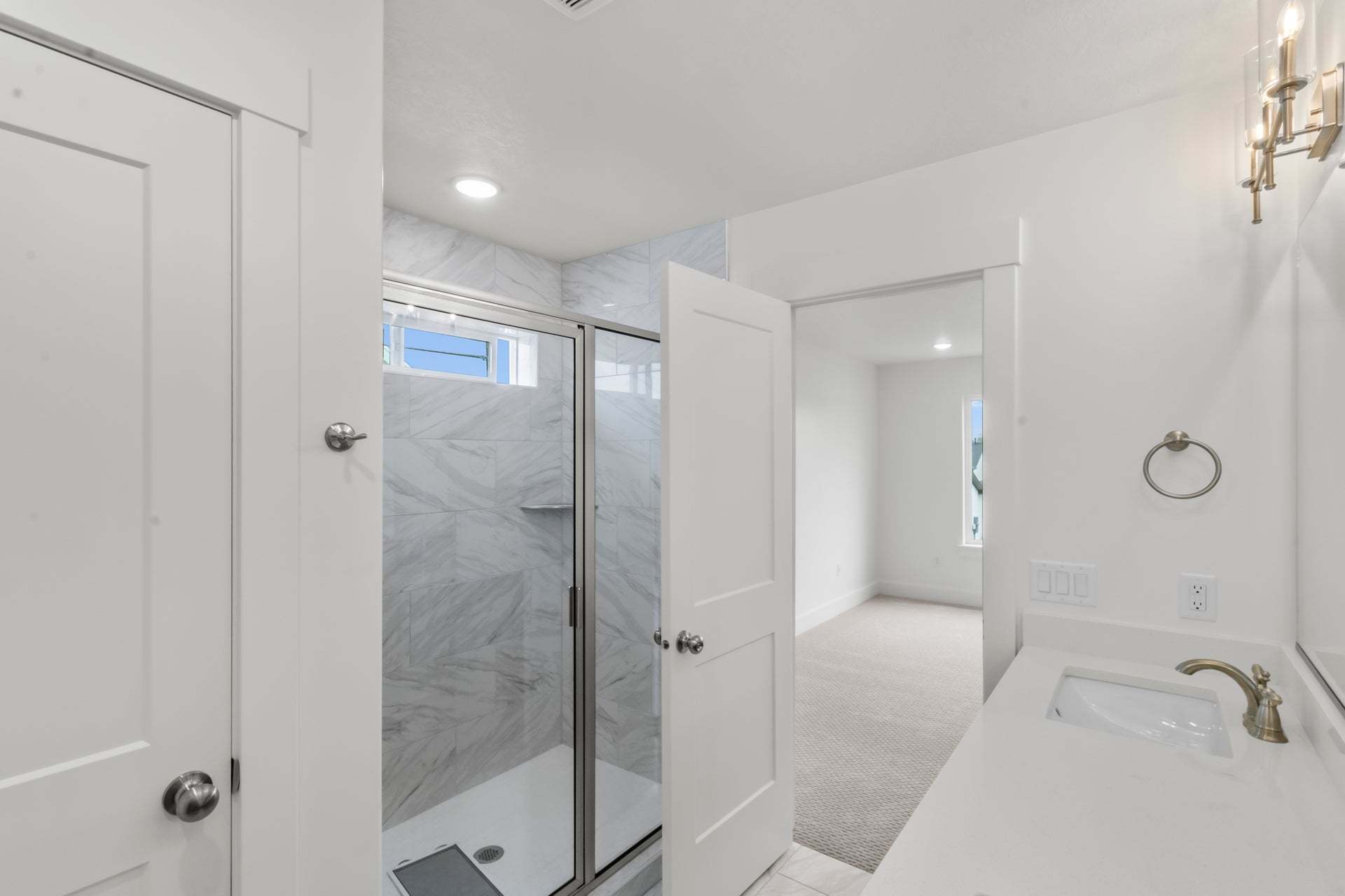 *Finished home photos are representational images only. See sales agent for details.