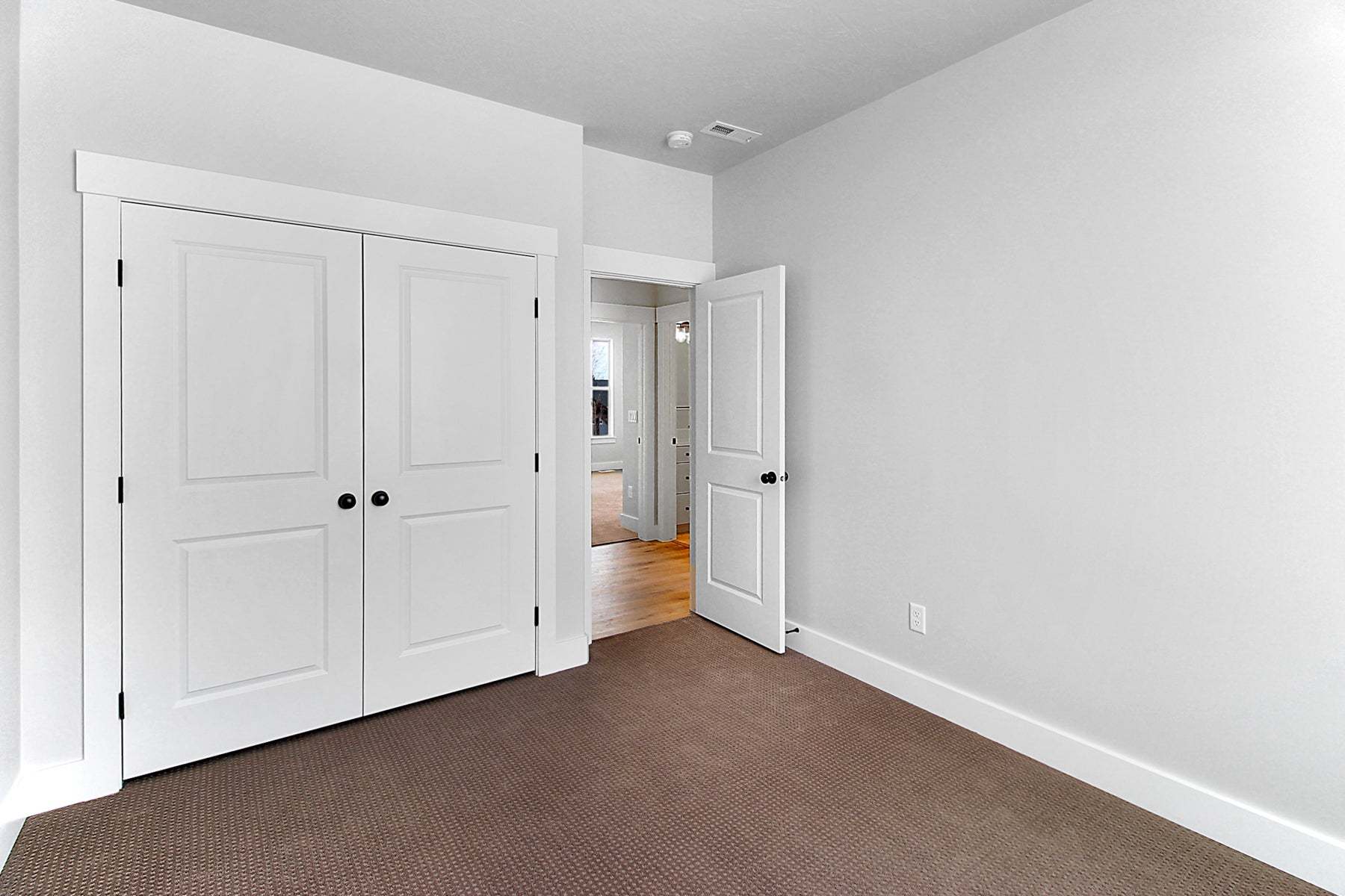 *Finished home photos are representational images only. See sales agent for details.