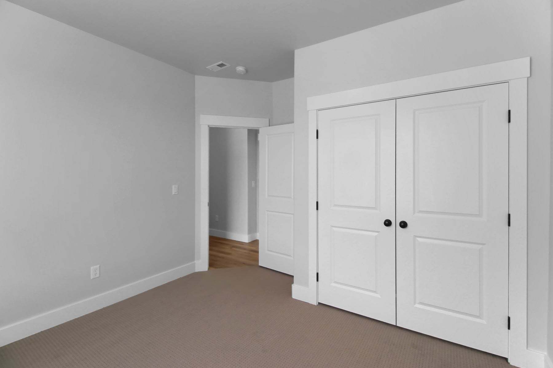 *Finished home photos are representational images only. See sales agent for details.
