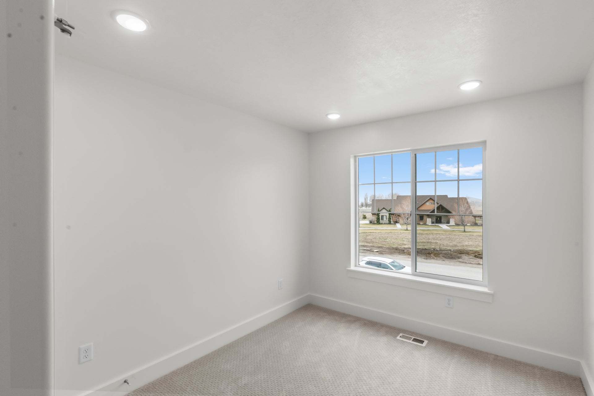 *Finished home photos are representational images only. See sales agent for details.