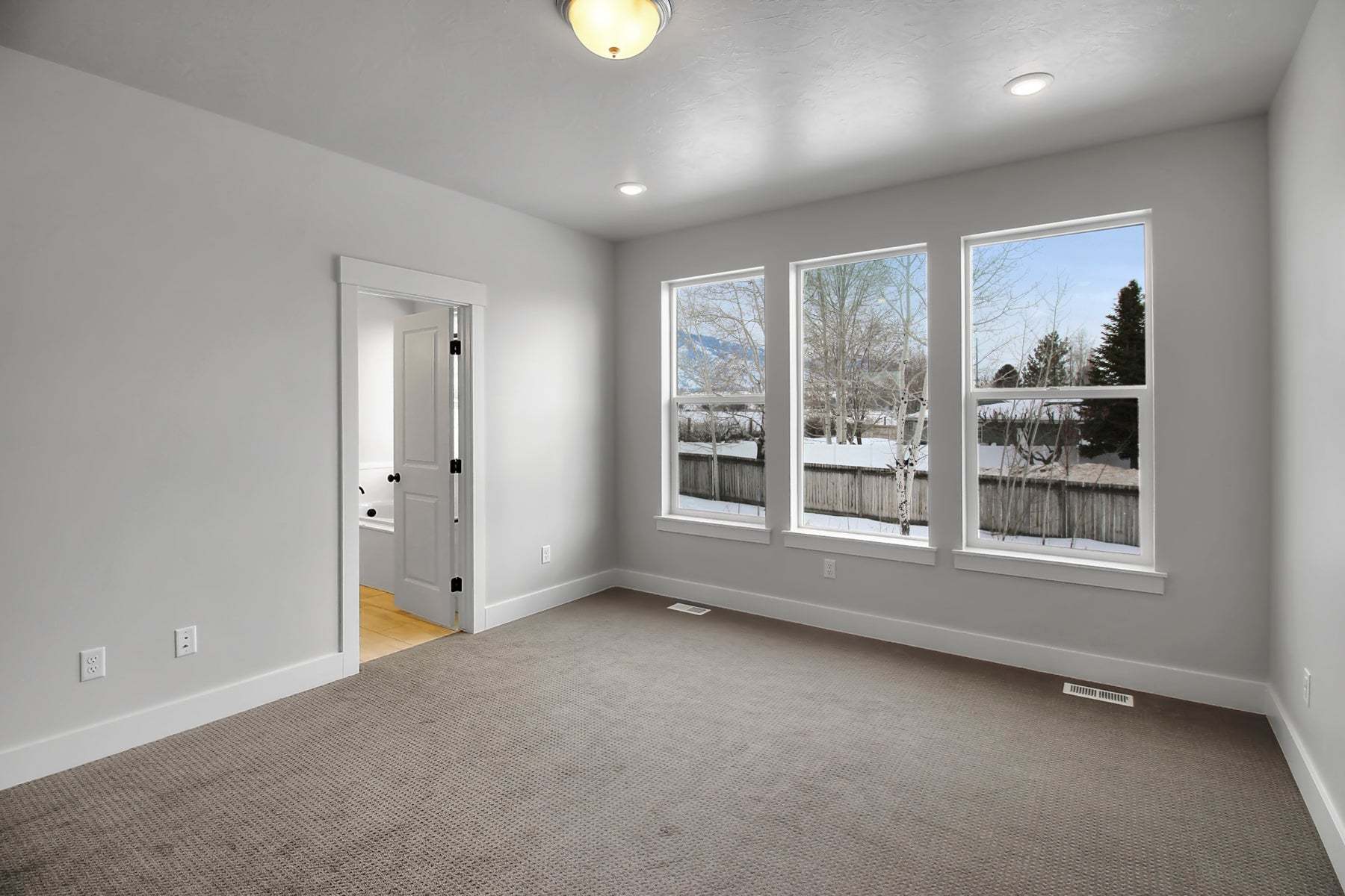 *Finished home photos are representational images only. See sales agent for details.