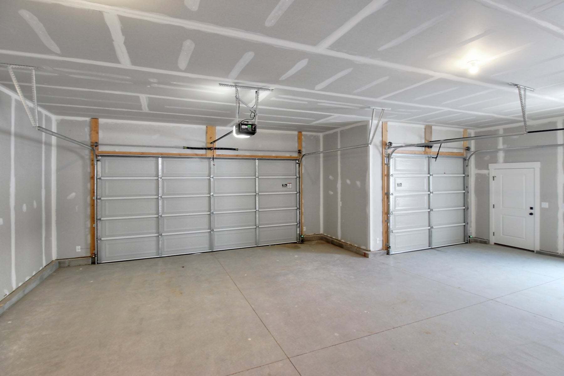 *Finished home photos are representational images only. See sales agent for details.