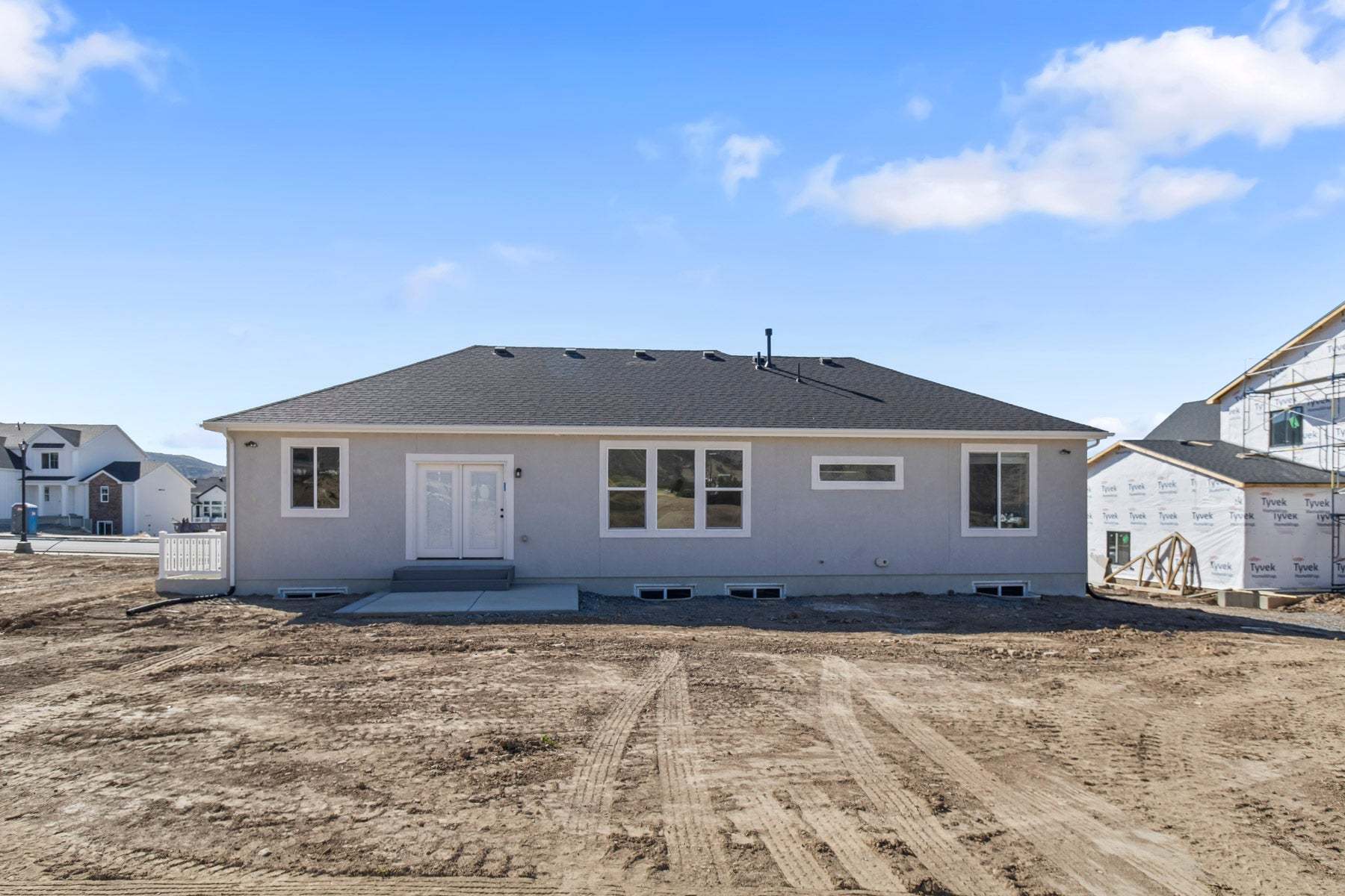 *Finished home photos are representational images only. See sales agent for details.