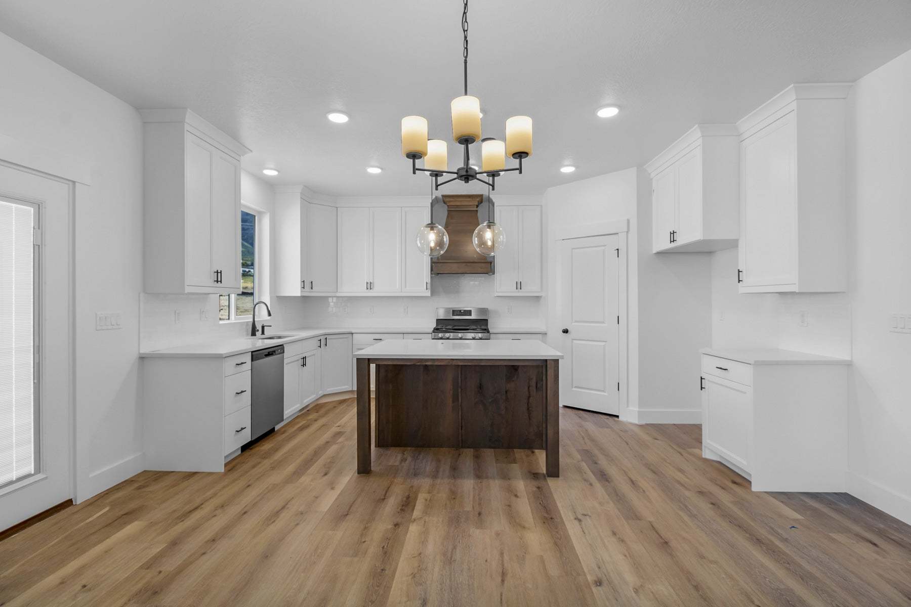 *Finished home photos are representational images only. See sales agent for details.