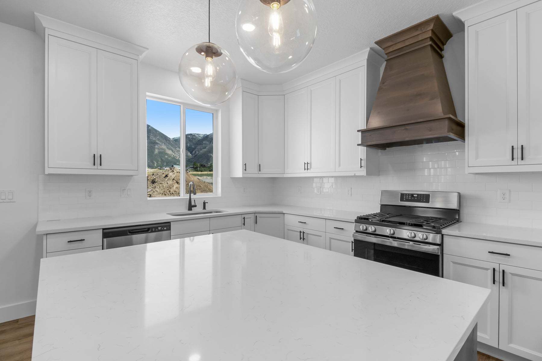 *Finished home photos are representational images only. See sales agent for details.