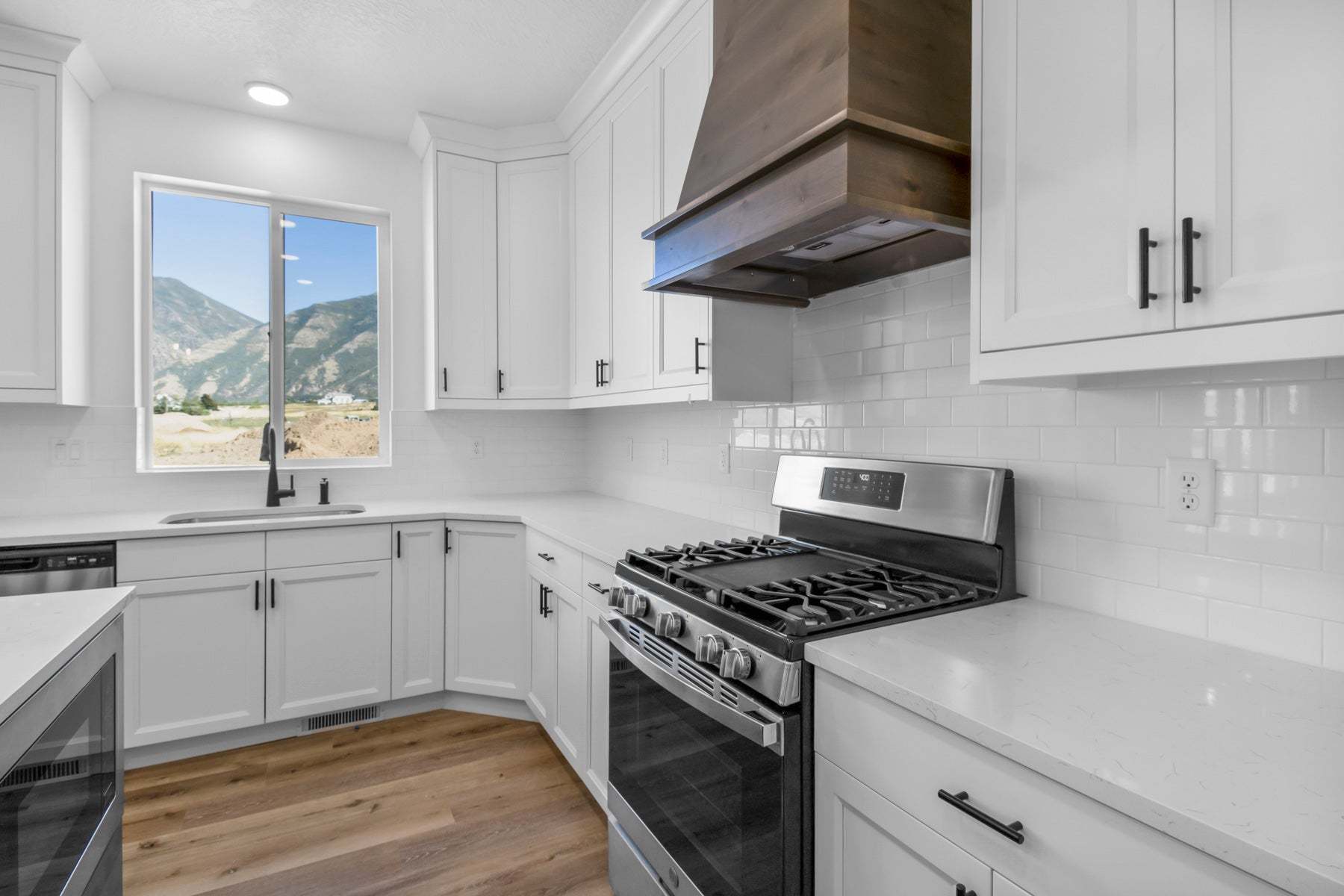 *Finished home photos are representational images only. See sales agent for details.