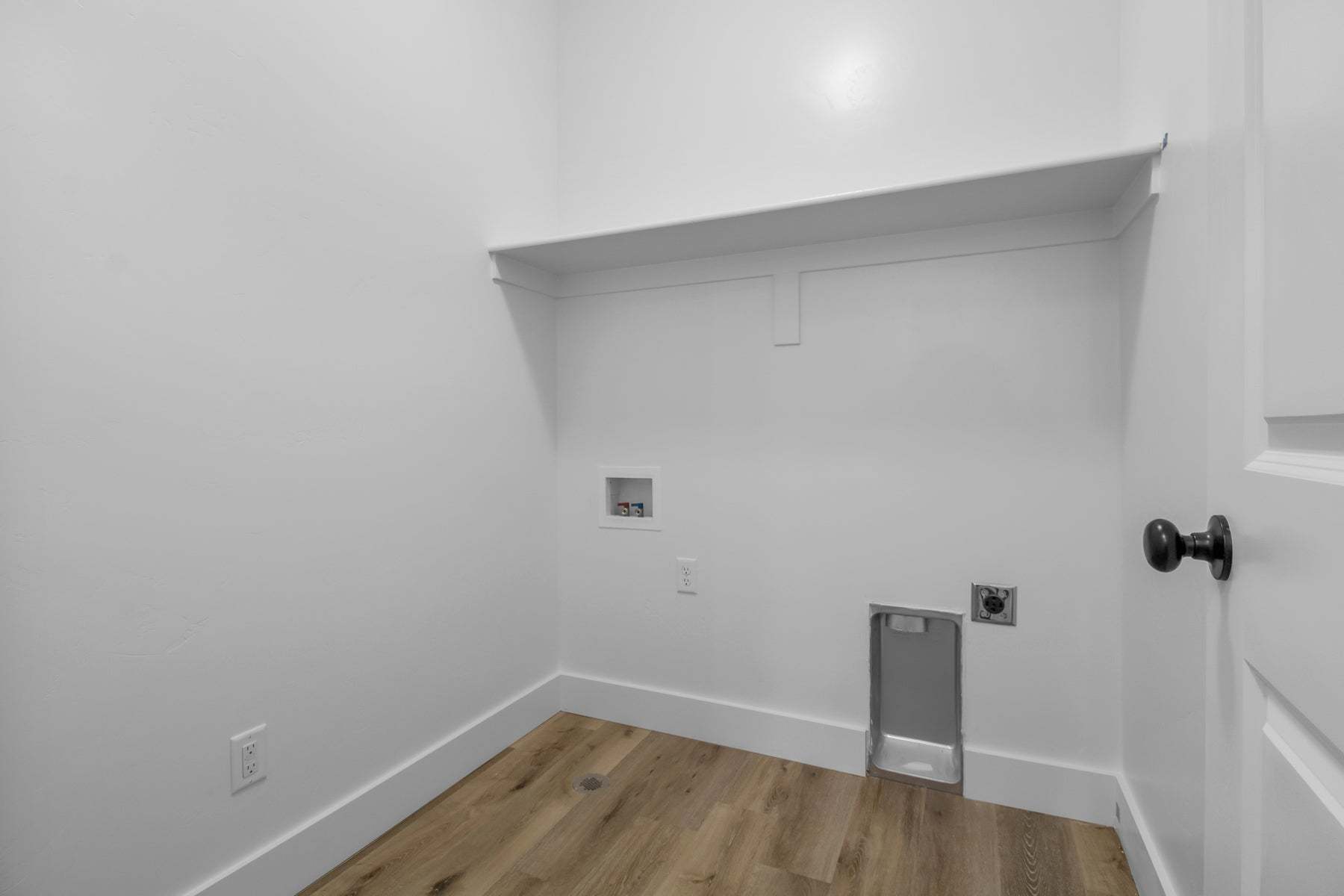 *Finished home photos are representational images only. See sales agent for details.
