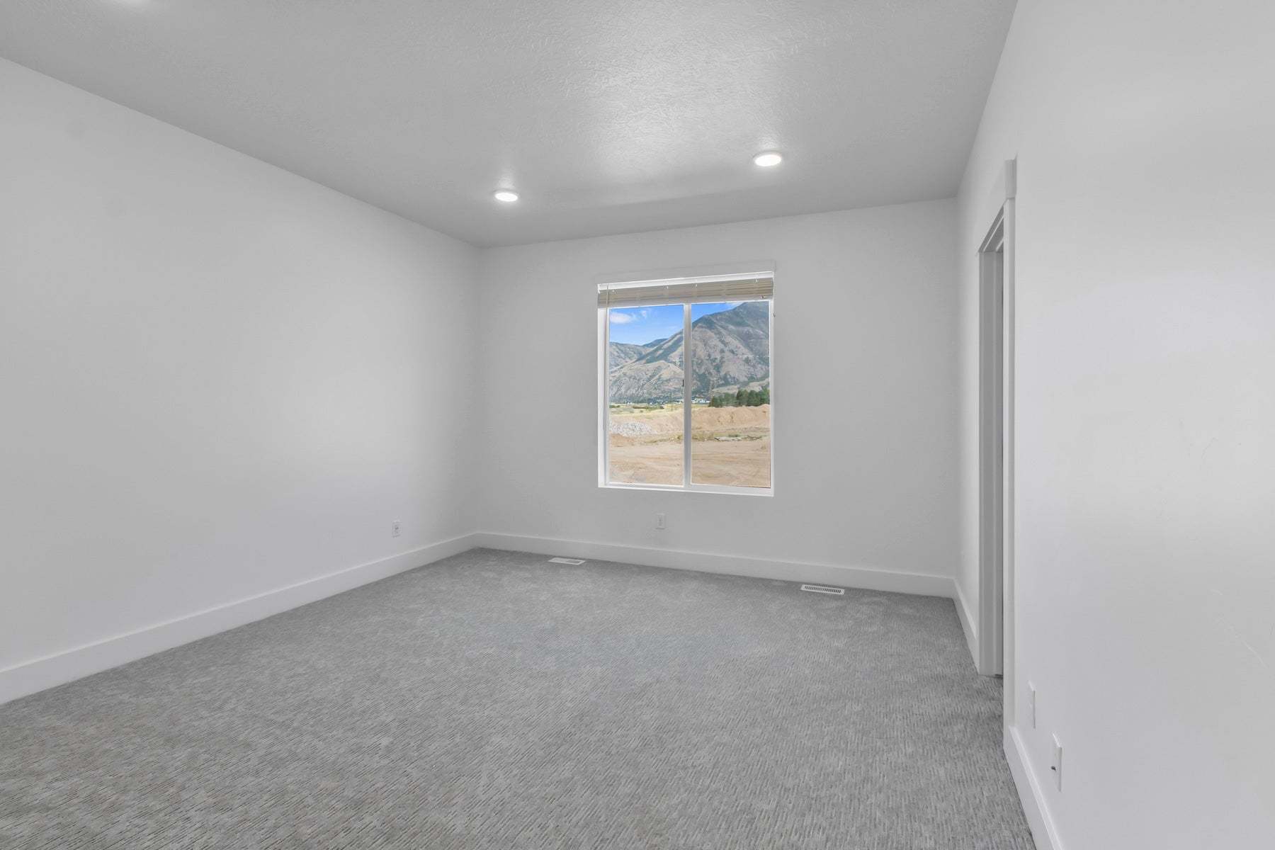*Finished home photos are representational images only. See sales agent for details.