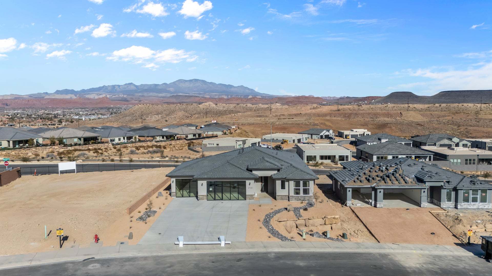 Come visit us at our Divario Model and see this amazing plan in person! 2676 W Brenta Way, St. Georg