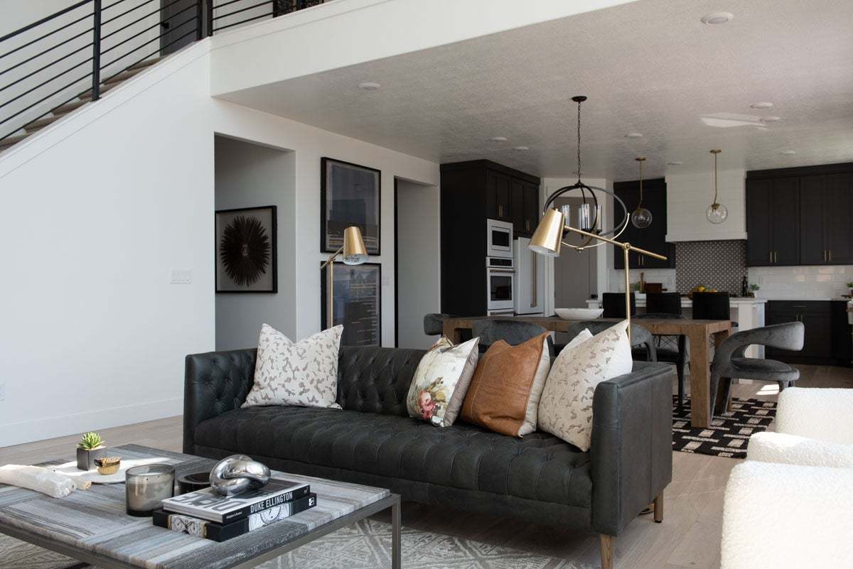 *Finished home photos are representational images only. Chat with sales agent for details.