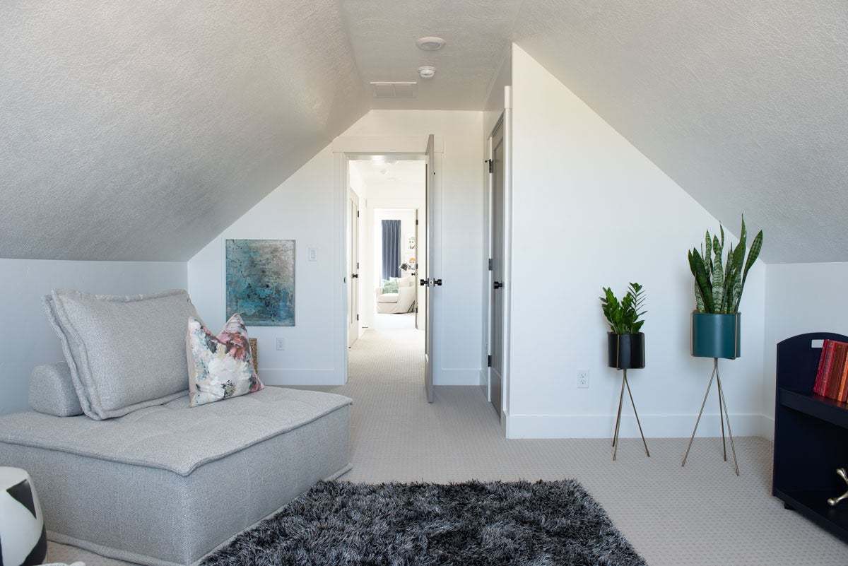 *Finished home photos are representational images only. Chat with sales agent for details.
