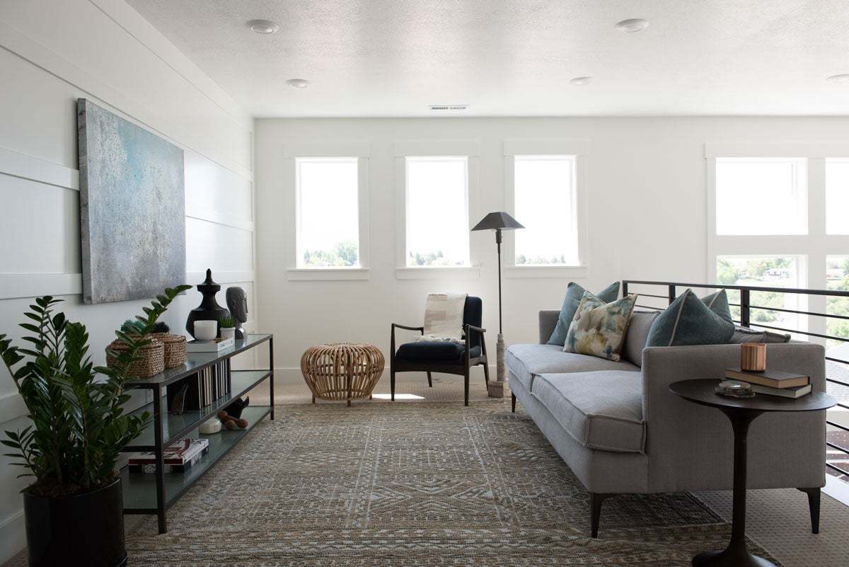 *Finished home photos are representational images only. Chat with sales agent for details.