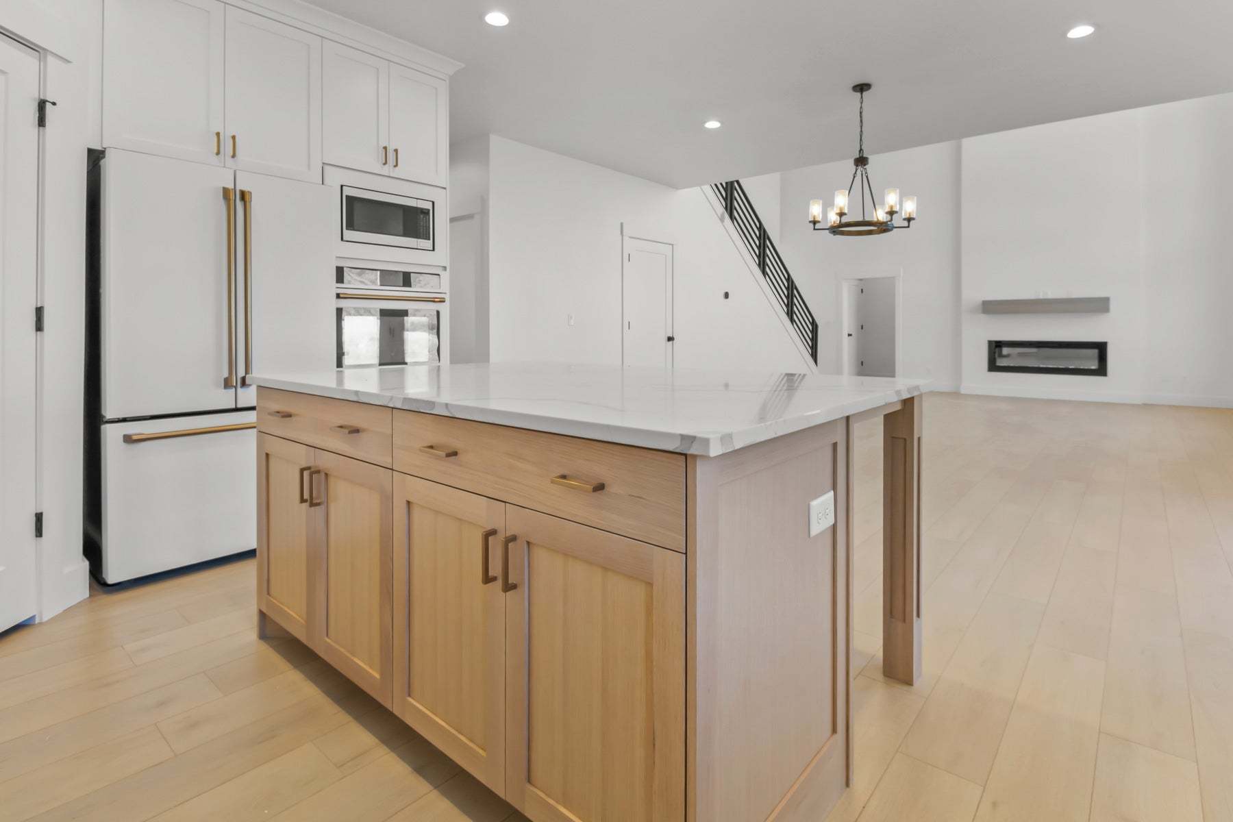 *Finished home photos are representational images only. Chat with sales agent for details.