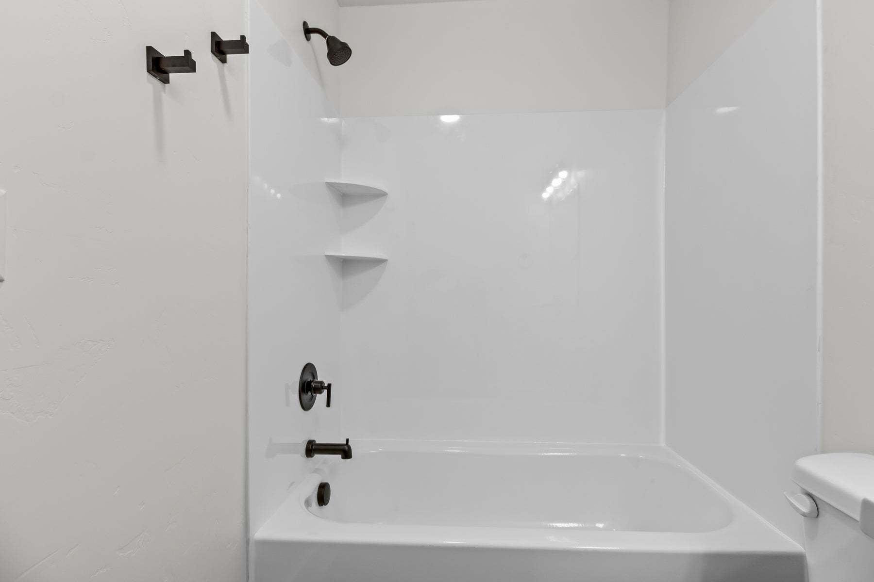 *Finished home photos are representational images only. Chat with sales agent for details.