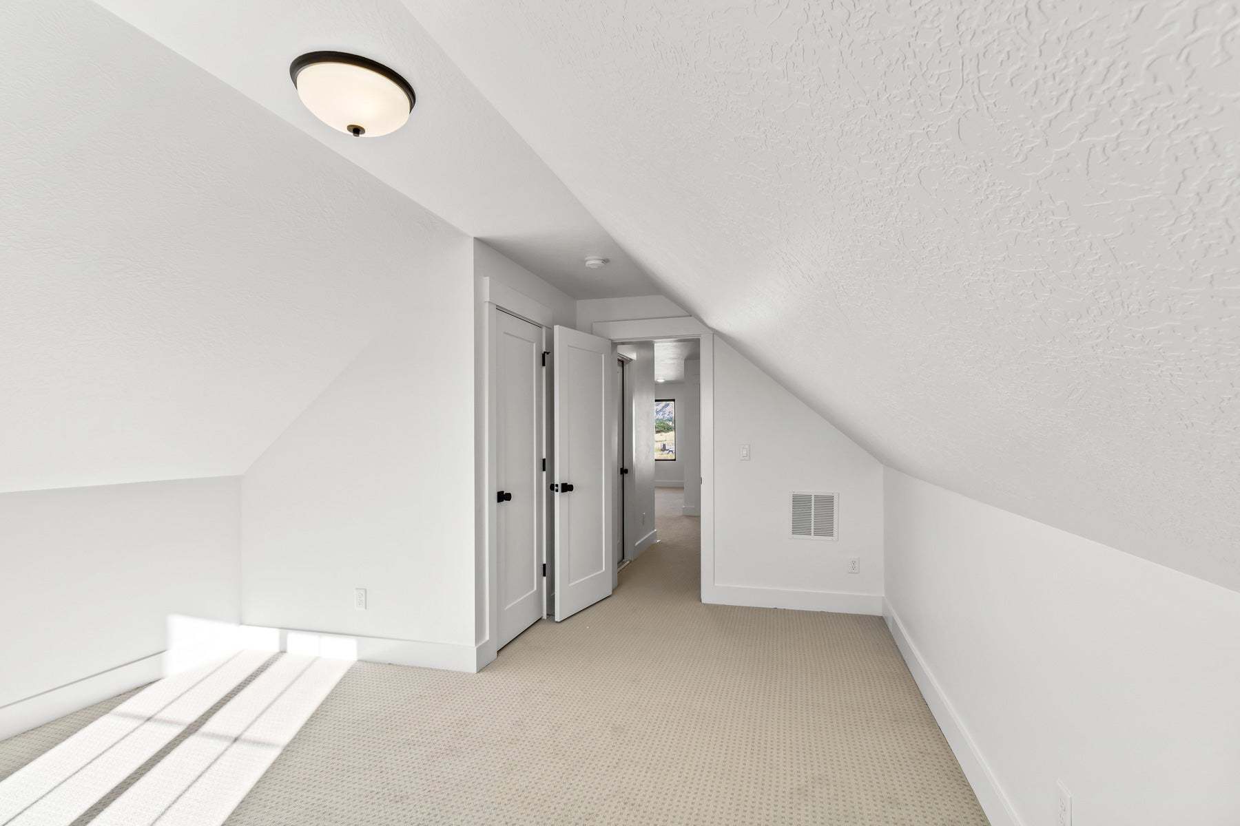 *Finished home photos are representational images only. Chat with sales agent for details.