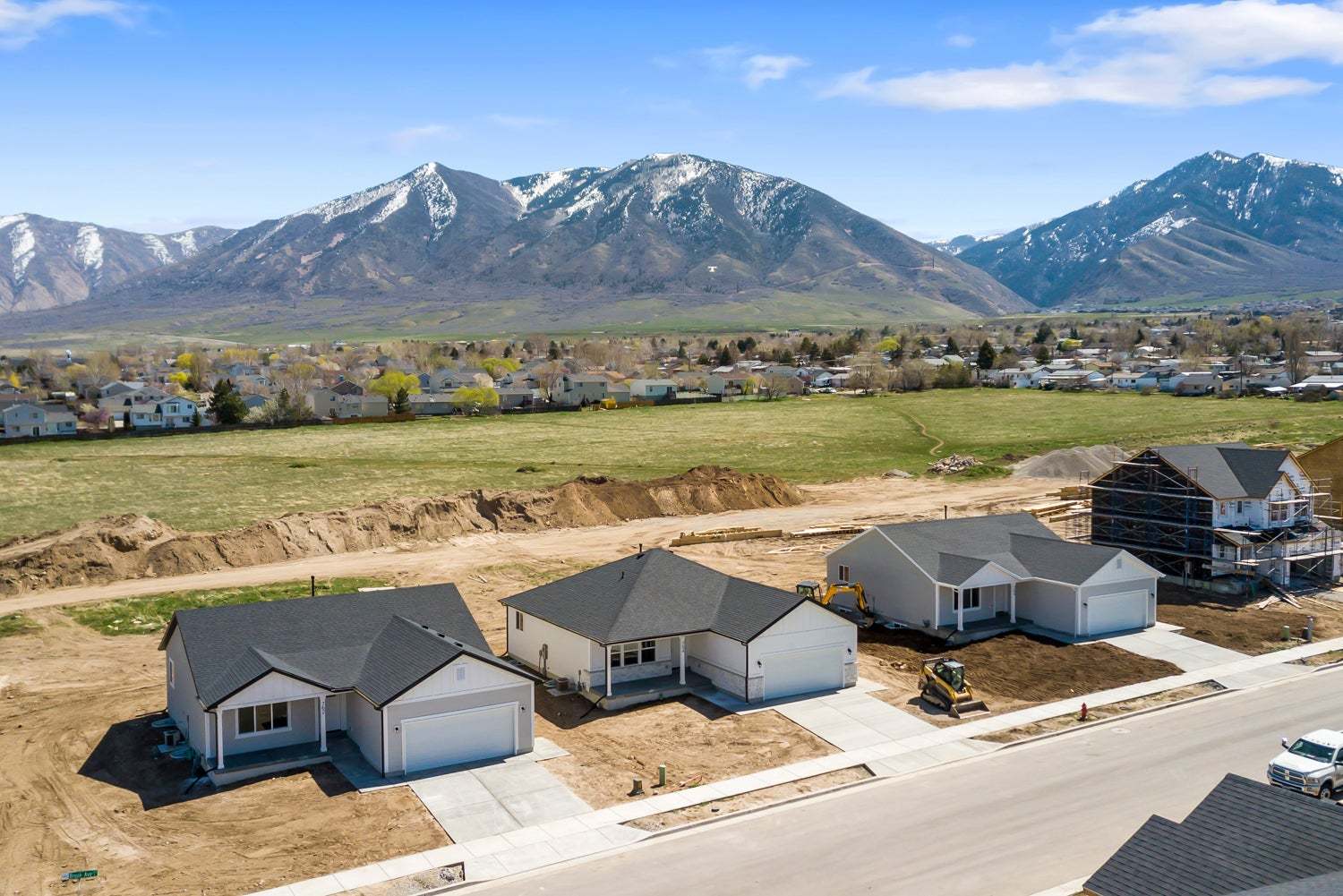 *Finished home photos are representational images only. See sales agent for details.