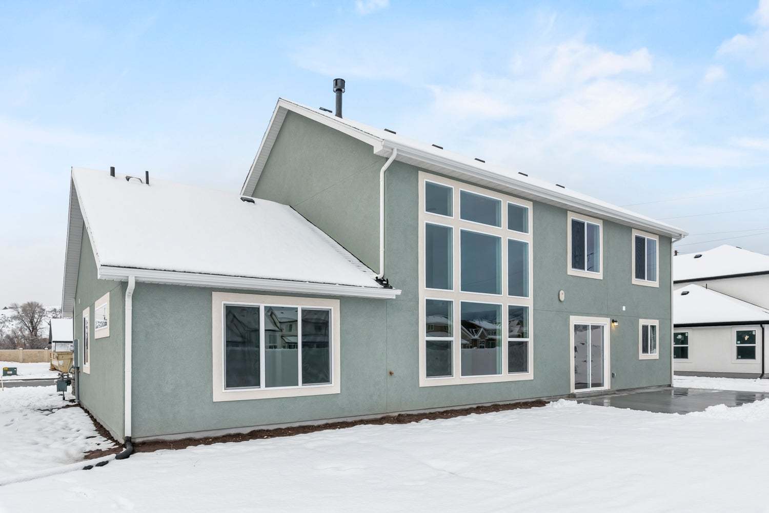 *Finished home photos are representational images only. Chat with sales agent for details.