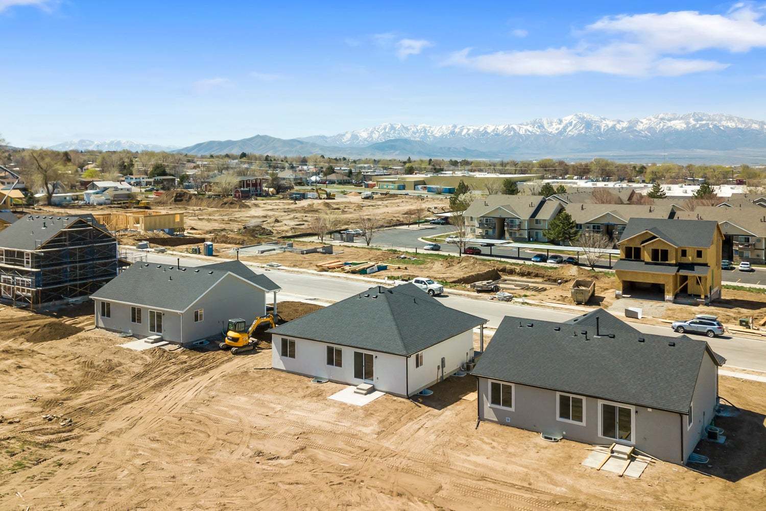 *Finished home photos are representational images only. See sales agent for details.