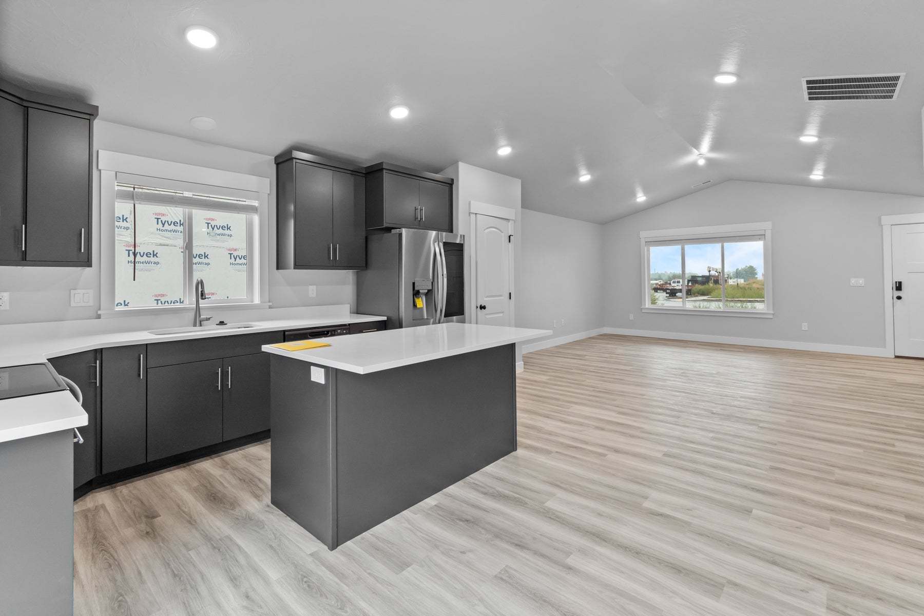 *Finished home photos are representational images only. See sales agent for details.