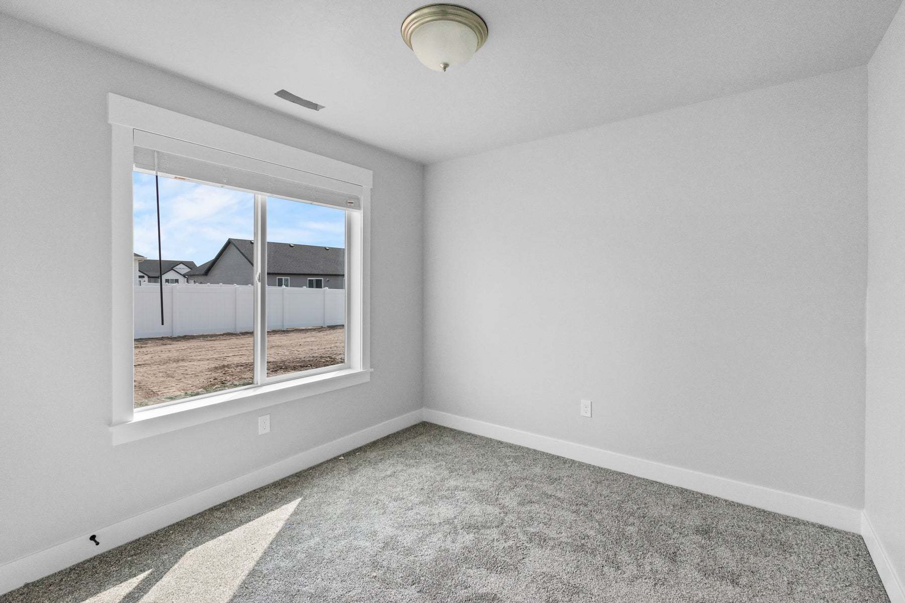 *Finished home photos are representational images only. See sales agent for details.