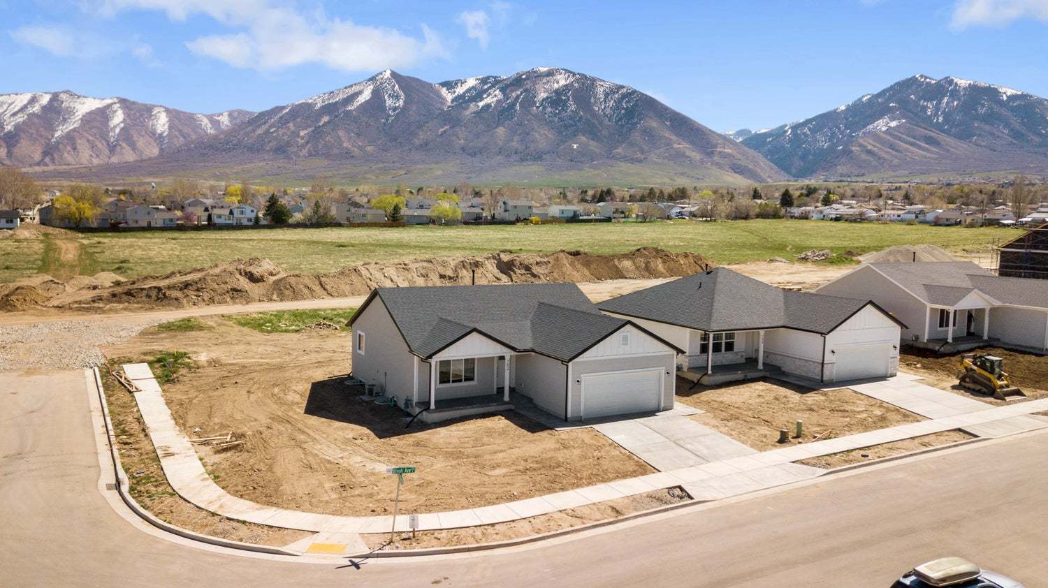 *Finished home photos are representational images only. See sales agent for details.
