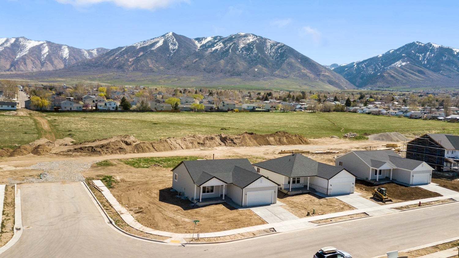 *Finished home photos are representational images only. See sales agent for details.