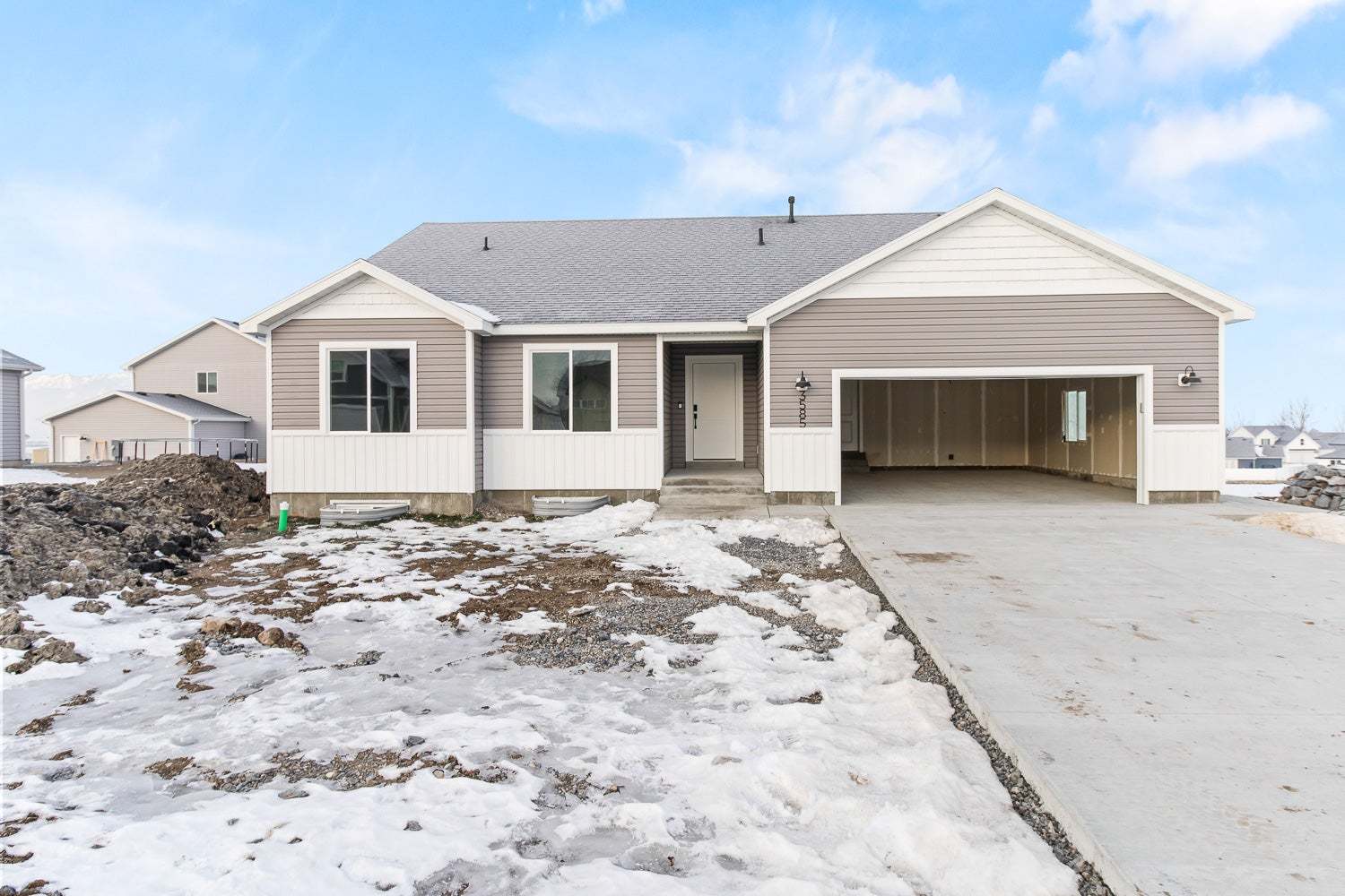 *Finished home photos are representational images only. See sales agent for details.