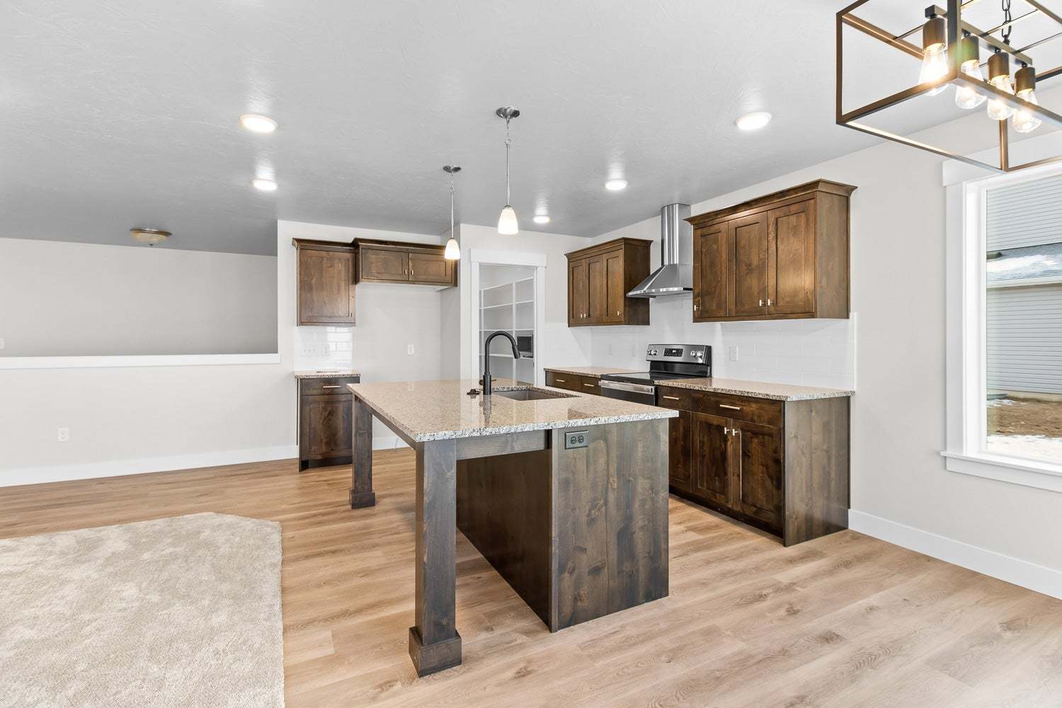 *Finished home photos are representational images only. See sales agent for details.