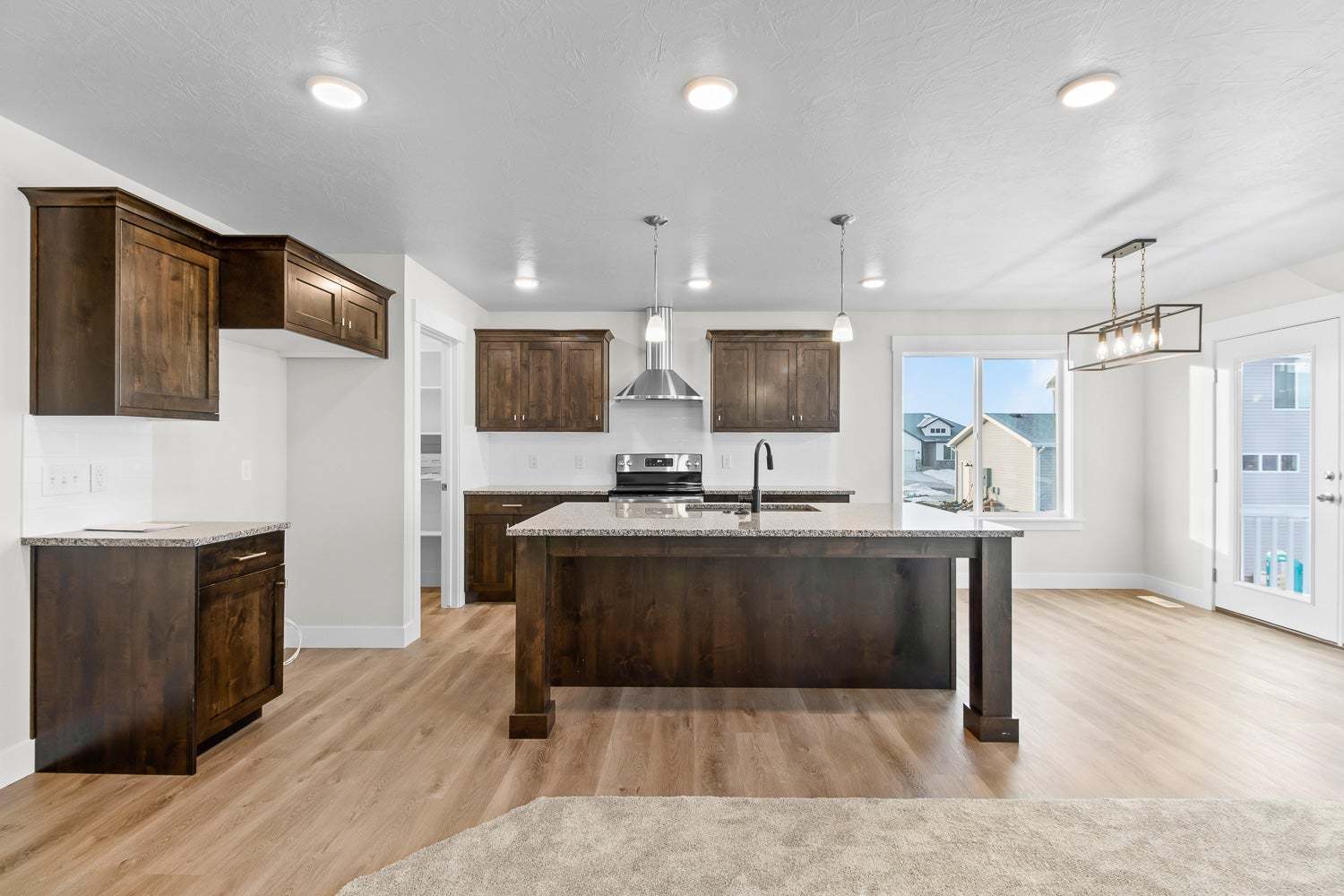 *Finished home photos are representational images only. See sales agent for details.