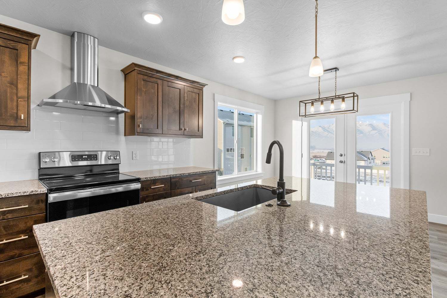 *Finished home photos are representational images only. See sales agent for details.