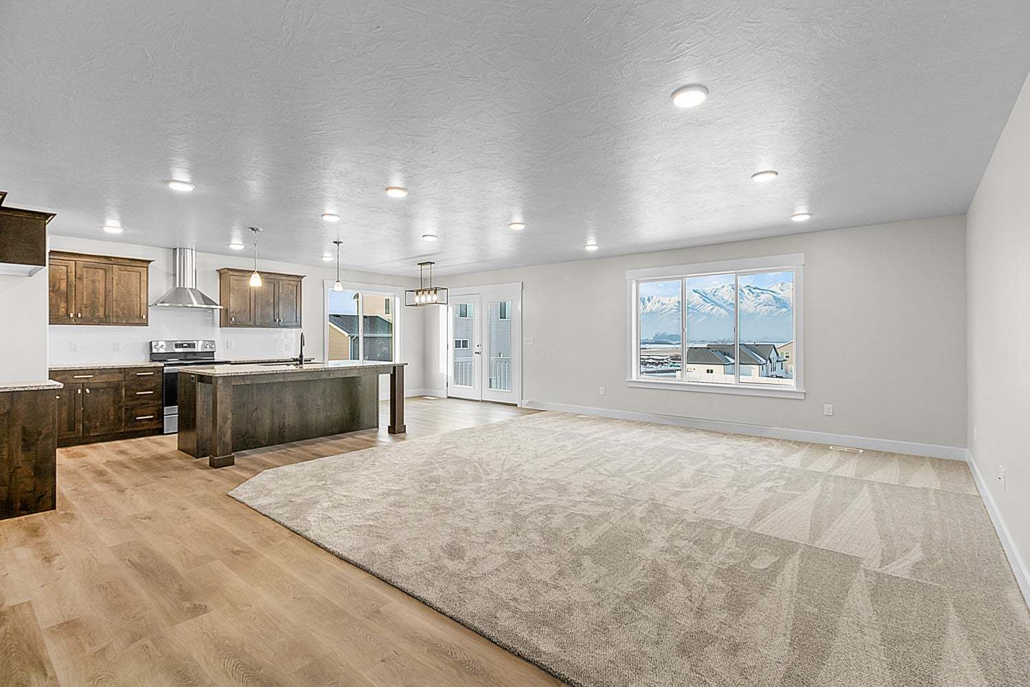 *Finished home photos are representational images only. See sales agent for details.