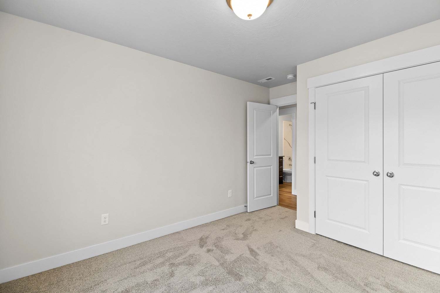 *Finished home photos are representational images only. See sales agent for details.