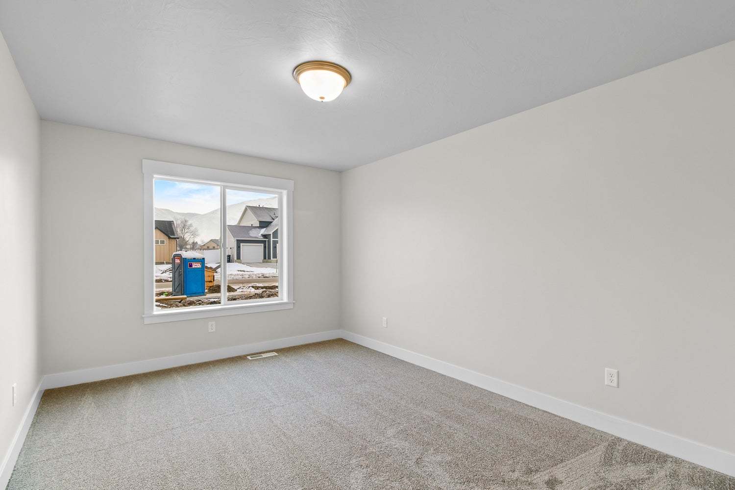 *Finished home photos are representational images only. See sales agent for details.