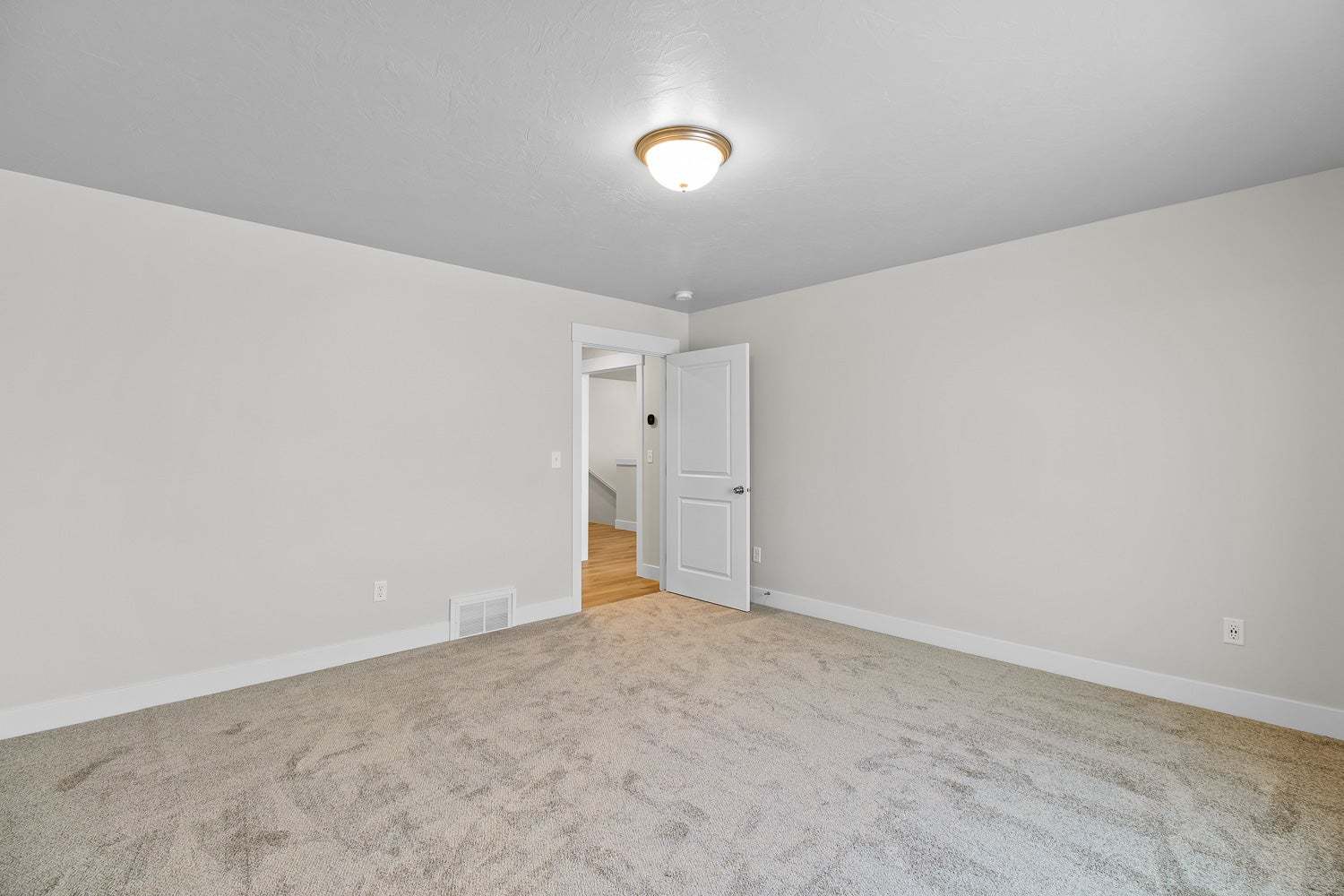 *Finished home photos are representational images only. See sales agent for details.