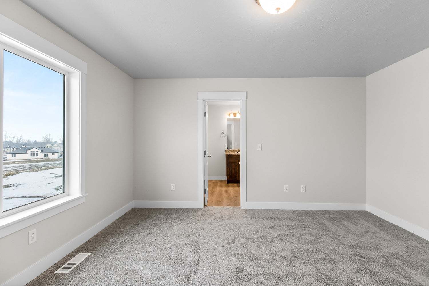 *Finished home photos are representational images only. See sales agent for details.