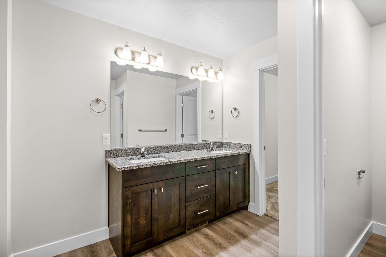 *Finished home photos are representational images only. See sales agent for details.