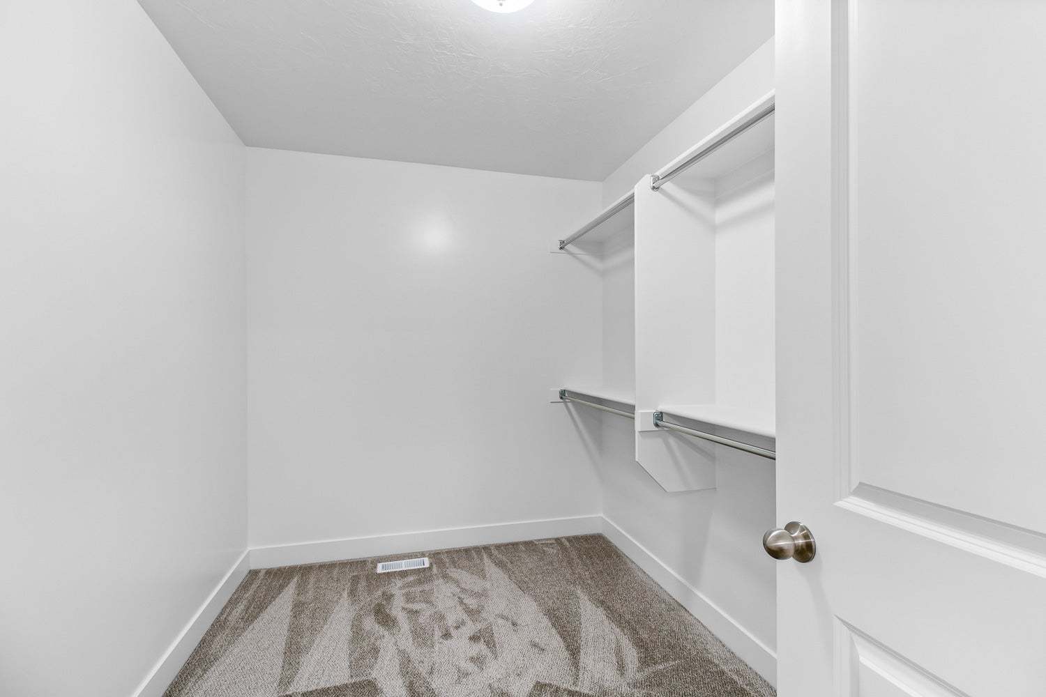 *Finished home photos are representational images only. See sales agent for details.